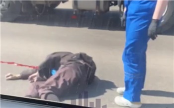 Автомобилист насмерть сбил бабушку у кладбища Бадалык в Красноярске