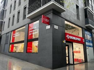 Новая почта открыла первое отделение в Испании