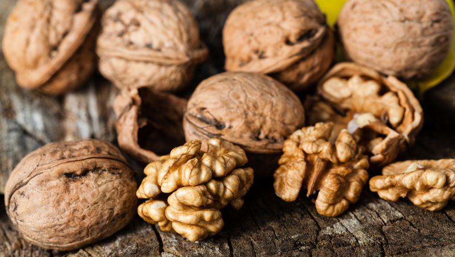 Стало известно, как правильно есть орехи для профилактики рака